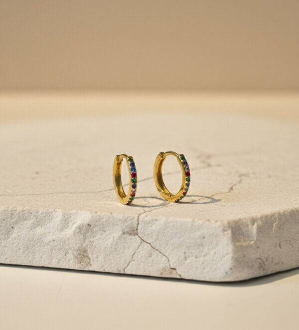 עגילי חישוק דגם האגיס צבעוני