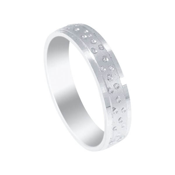 טבעת נישואין זהב מעוצבת בנקודות חריטה טבעת נישואין זהב מעוצבת בנקודות חריטה